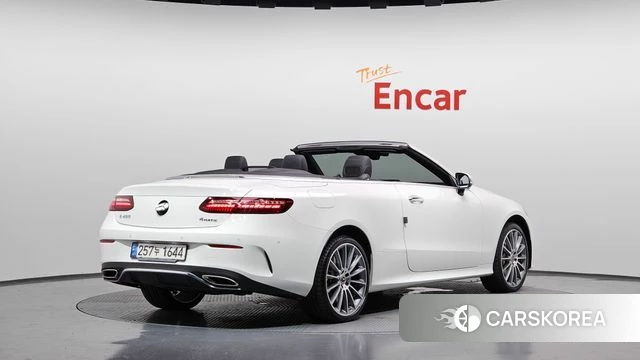 Mercedes-Benz E-Class W213 2021 Белый из Кореи