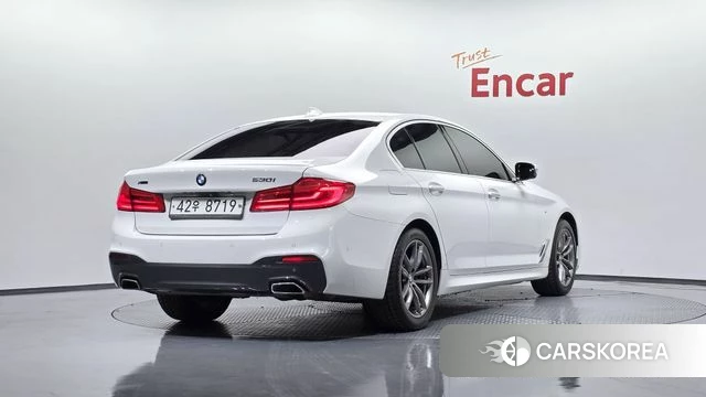 BMW 5 Series (G30) 2018 Белый из Кореи