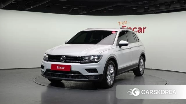 Volkswagen Tiguan second Generation 2018 Белый из Кореи
