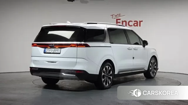 Kia Carnival 4th generation 2022 Белый из Кореи