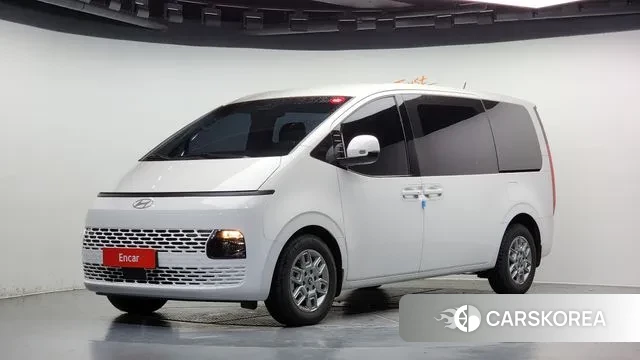 Hyundai Staria 2025 Белый из Кореи