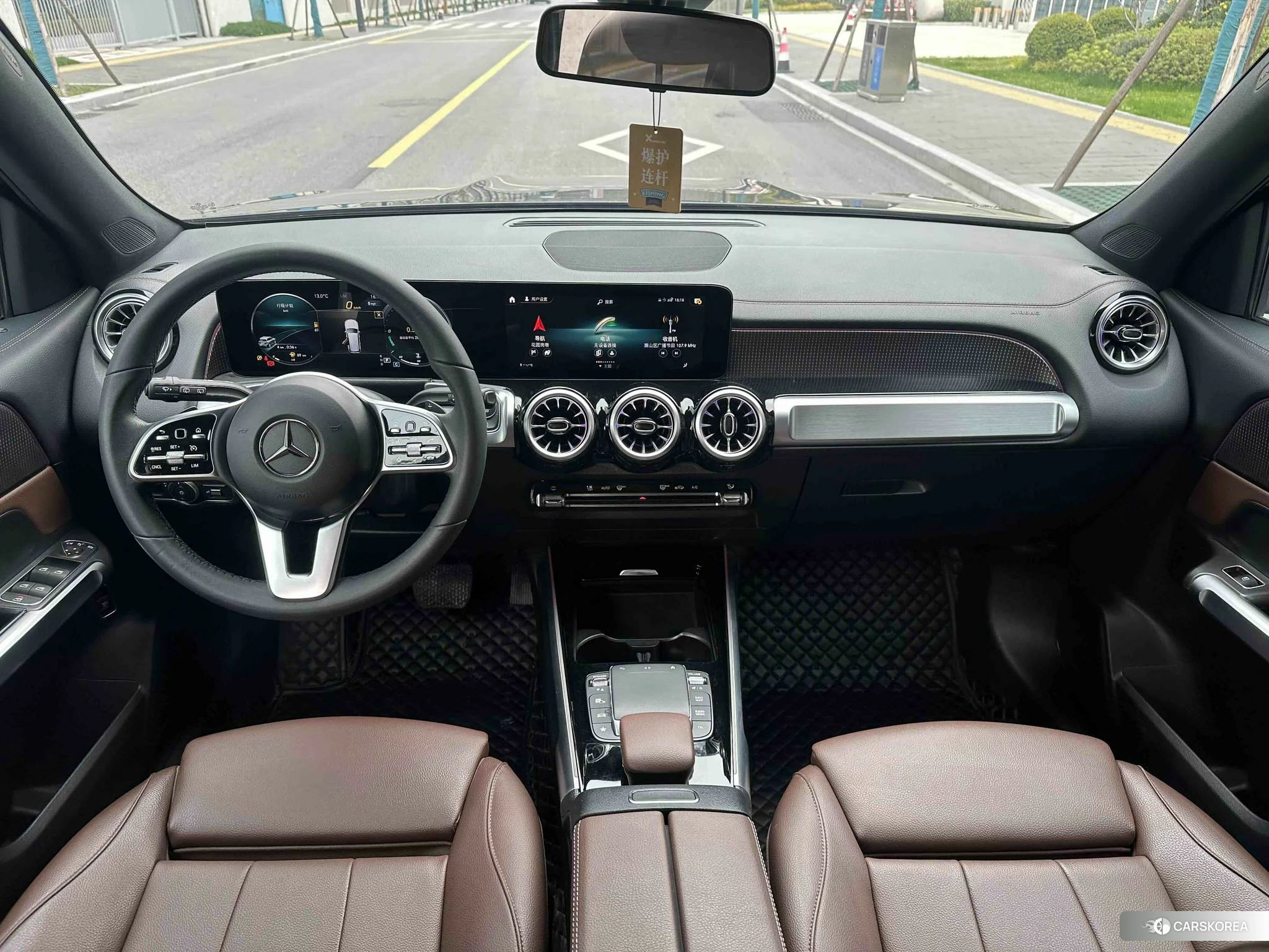 Mercedes-Benz GLB 2021 Черный из Китая