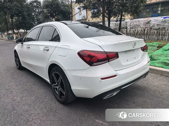 Mercedes-Benz Class A 2019 Белый из Китая