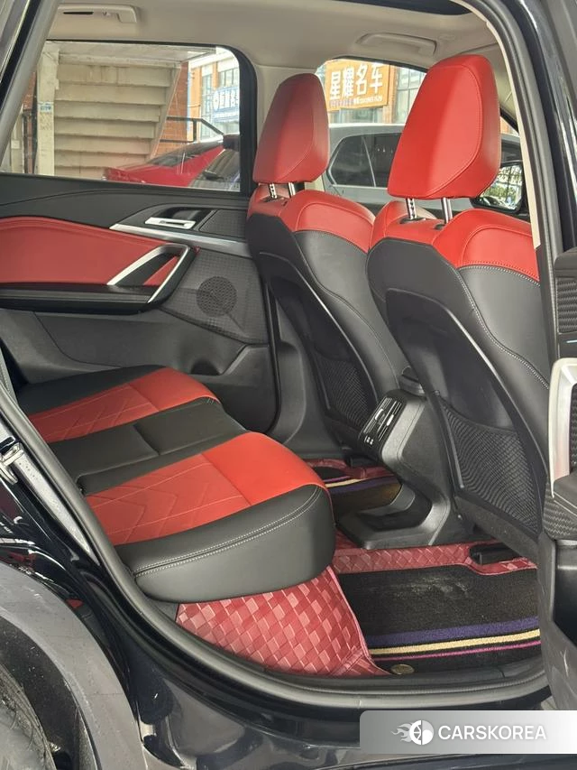 BMW iX1 2024 Черный из Китая