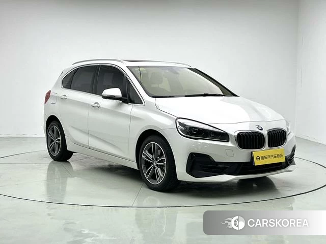 BMW 2 series station wagon 2019 Белый из Китая