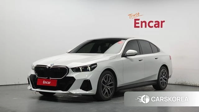 BMW 5 Series (G60) 2026 Белый из Кореи