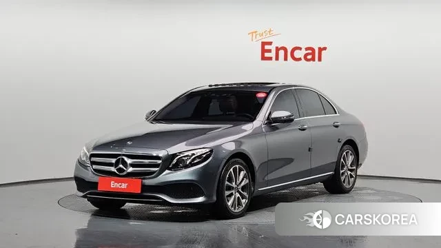 Mercedes-Benz E-Class W213 2019 Серый из Кореи