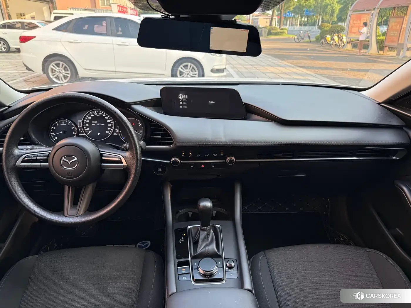 Mazda 3 2024 Белый из Китая