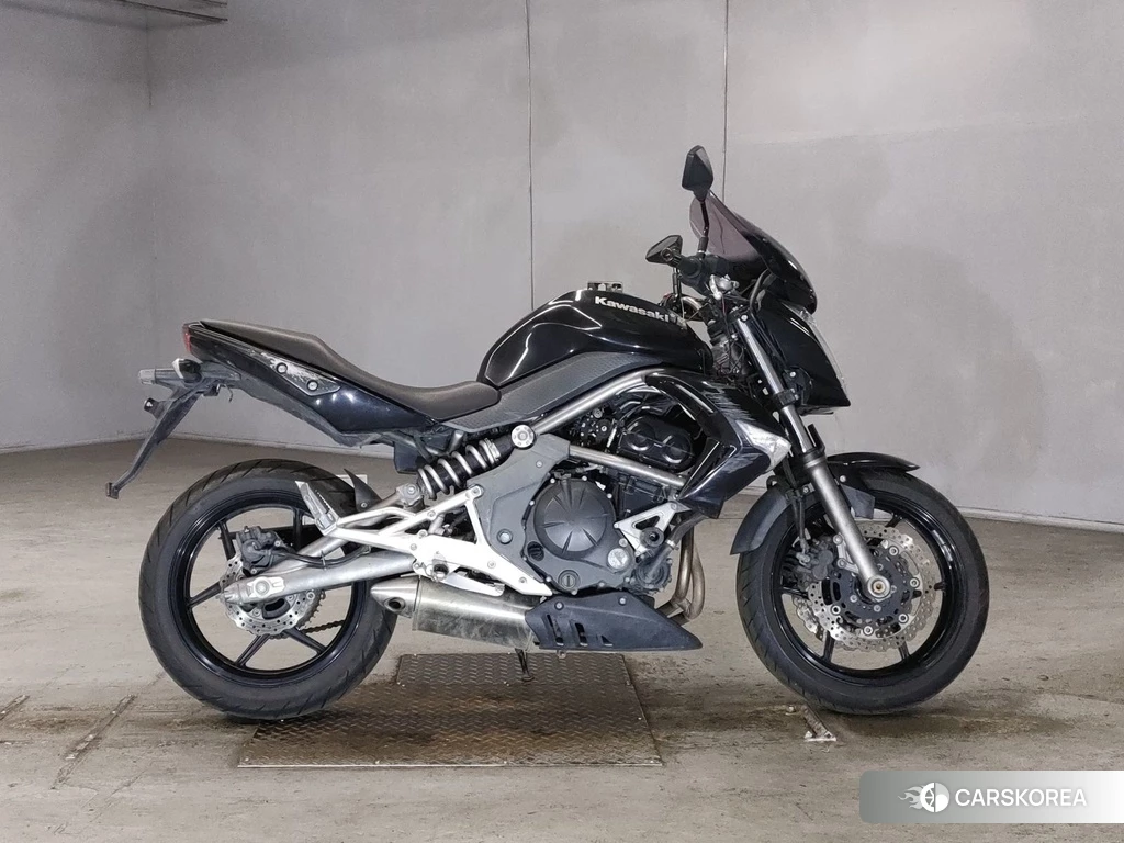 Проданный Kawasaki ER-4N 2013 из Японии