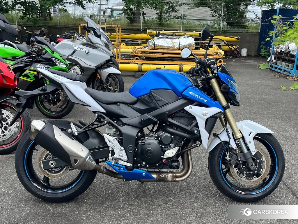Проданный Suzuki GSR750 ABS 2016 из Японии, фото 2