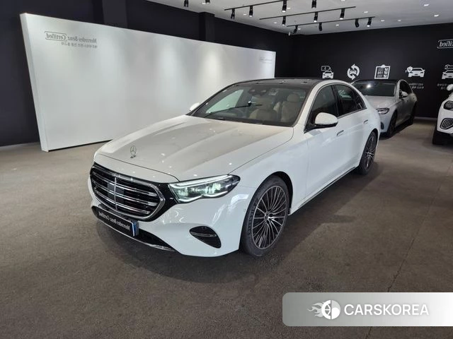 Mercedes-Benz E-Class W214 2026 Белый из Кореи