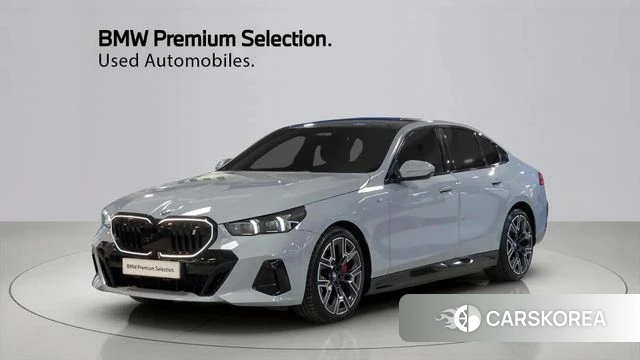 BMW i5 (G60) 2023 Серебристо-серый из Кореи