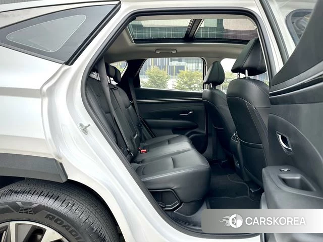 Hyundai Tucson 2023 Белый из Китая