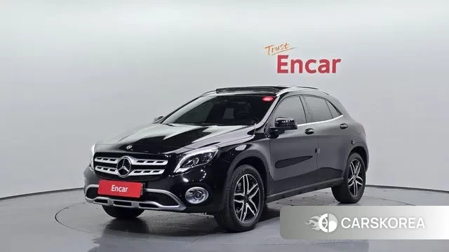 Mercedes-Benz GLA-Class X156 2018 Черный из Кореи