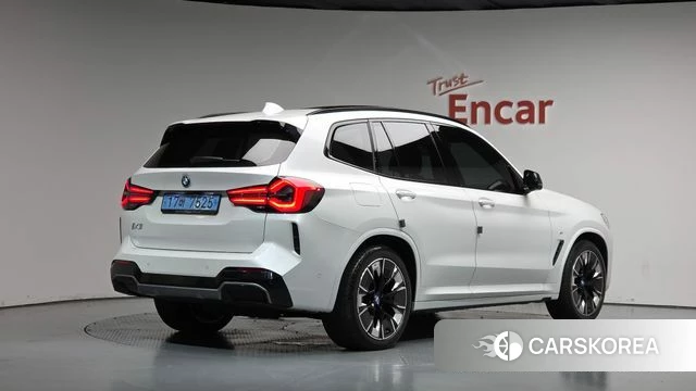 BMW iX3 2024 Белый из Кореи