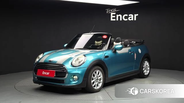 Mini Cooper Convertible 2018 Небесно-голубой из Кореи