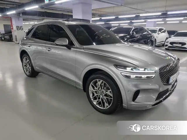 Genesis GV70 2023 Серебристо-серый из Кореи