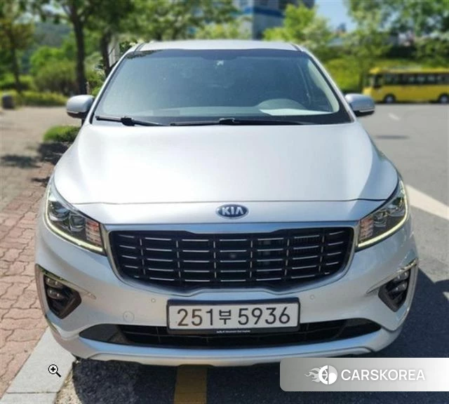 Kia The New Carnival 2018 Серебряный из Кореи
