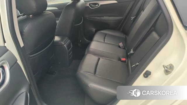 Nissan Xuan Yi 2020 Белый из Китая