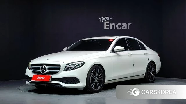 Mercedes-Benz E-Class W213 2020 Белый из Кореи