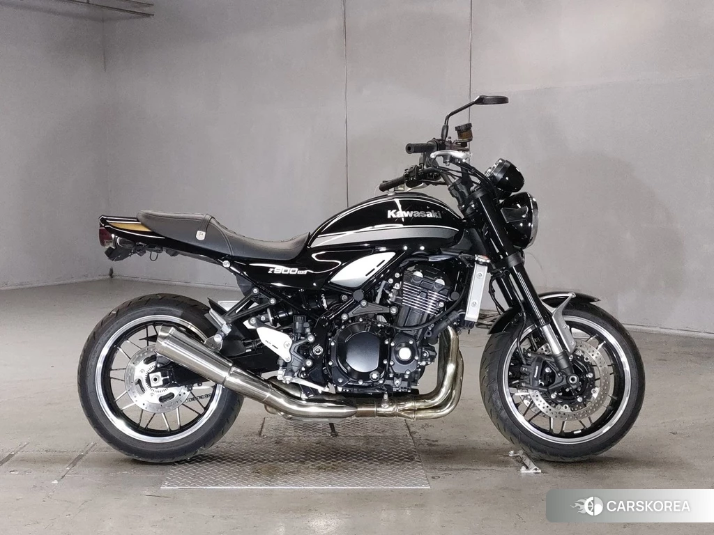 Проданный Kawasaki Z900RS 2021 из Японии