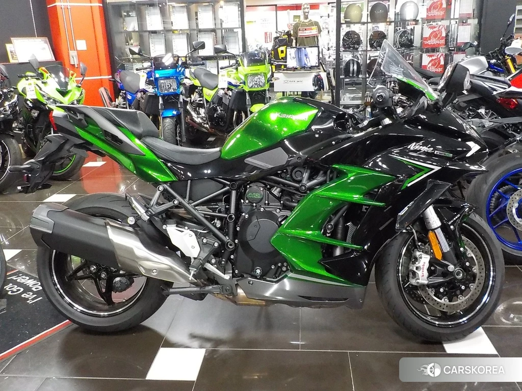 Проданный Kawasaki NINJA H2 SX SE 2022 из Японии