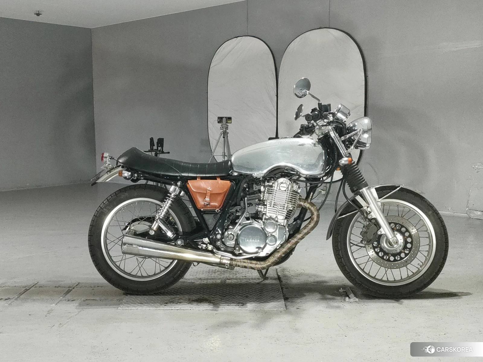 Проданный Yamaha SR 400 2017 из Японии