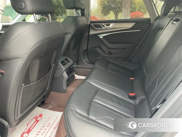Audi A7 2023 Белый из Китая