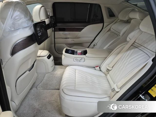 Genesis G90 (RS4) 2023 Черный из Кореи