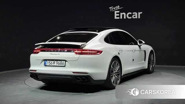 Porsche Panamera (971) 2018 Белый из Кореи