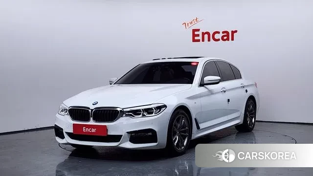 BMW 5 Series (G30) 2018 Белый из Кореи