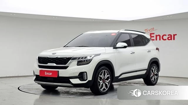 Kia Seltos 2021 Белый из Кореи
