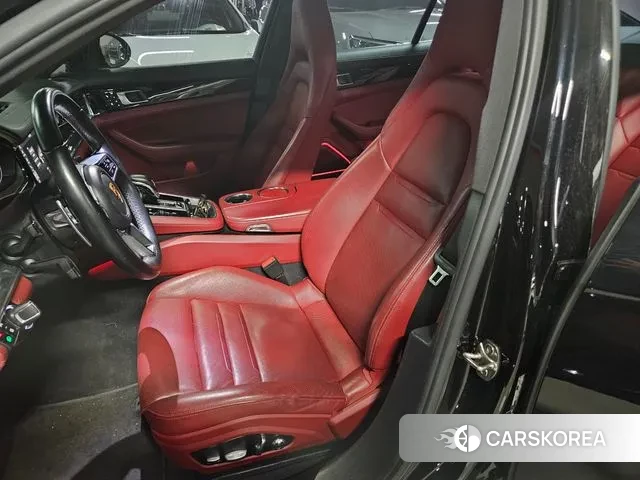 Porsche Panamera (971) 2018 Черный из Кореи