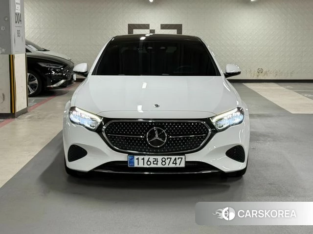 Mercedes-Benz E-Class W214 2024 Белый из Кореи