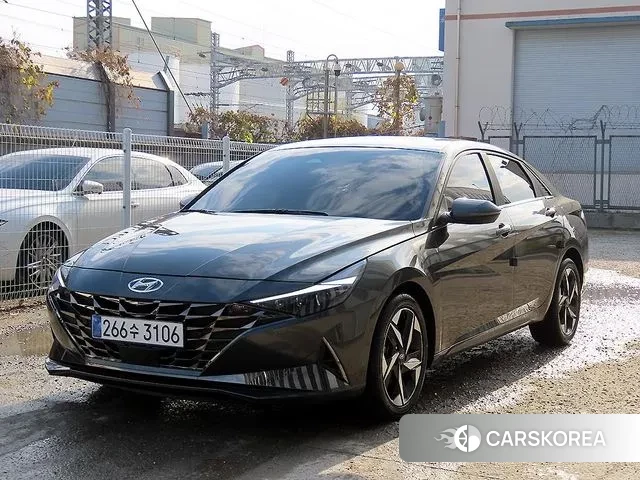 Hyundai Avante (CN7) 2023 Серый из Кореи