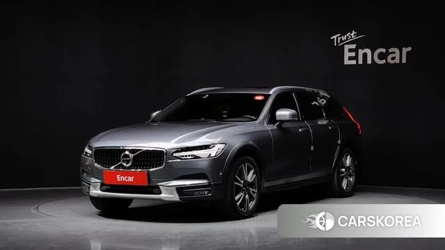 Volvo V90 Cross-Country 2018 Серебристо-серый из Кореи