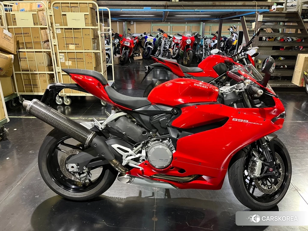 Проданный Ducati 899 PANIGALE 2015 из Японии