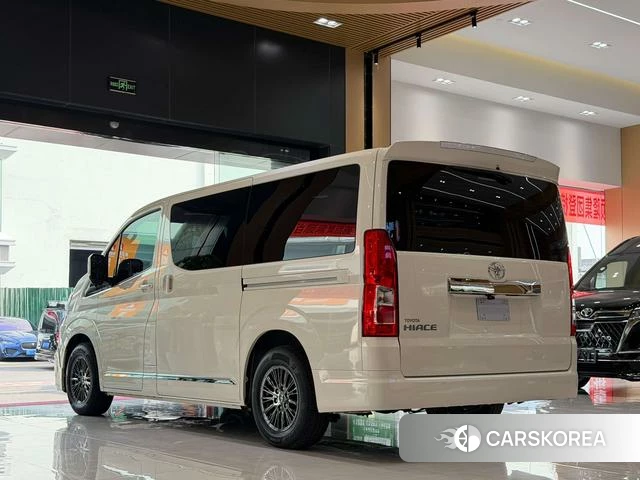 Toyota Granvia (overseas) 2025 Белый из Китая