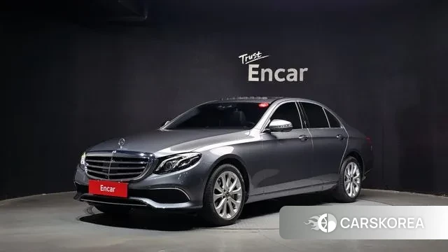 Mercedes-Benz E-Class W213 2020 Серый из Кореи