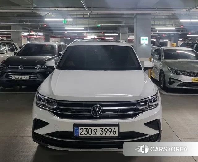 Volkswagen Tiguan second Generation 2023 Белый из Кореи