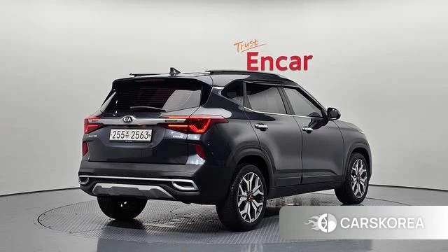 Kia Seltos 2020 Серый из Кореи
