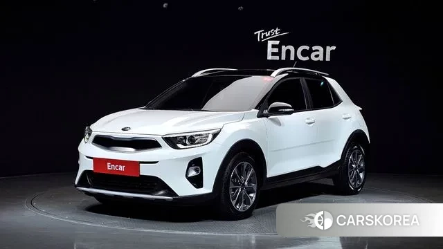 Kia Stonic 2018 Белый из Кореи