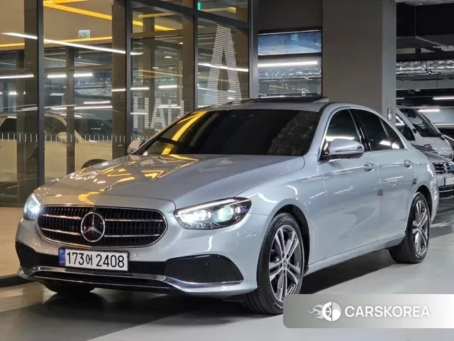 Mercedes-Benz E-Class W213 2022 Серебряный из Кореи