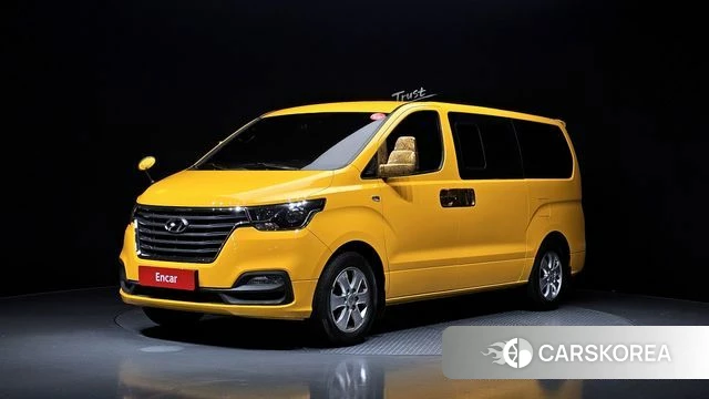 Hyundai The New Grand Starex 2018 Желтый из Кореи