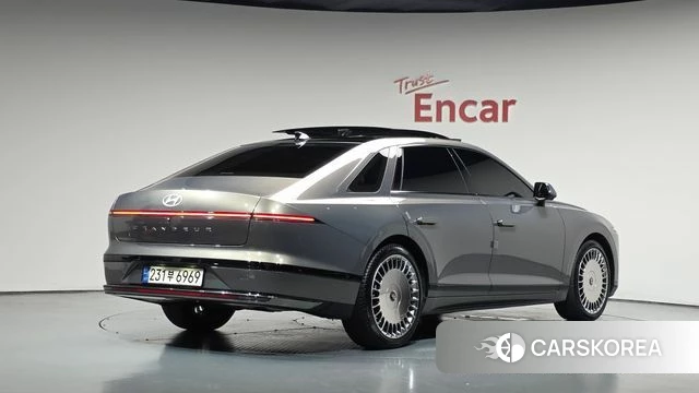 Hyundai Grandeur (GN7) 2024 Песочный из Кореи