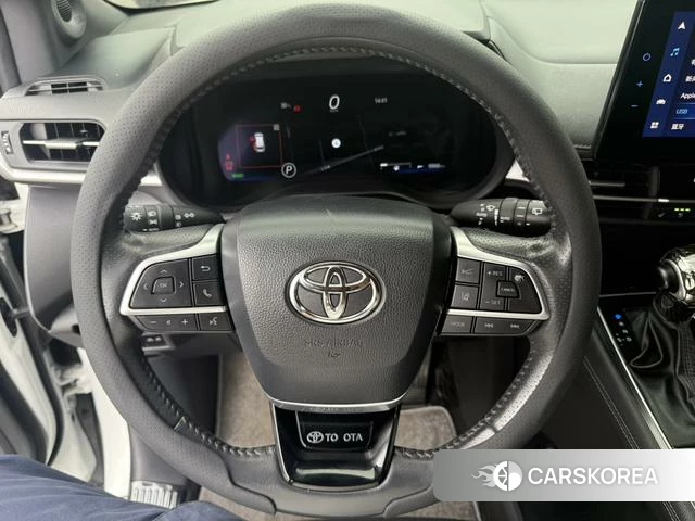 Toyota Saina 2022 Белый из Китая