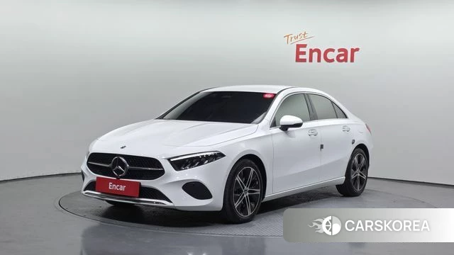 Mercedes-Benz A-Class W177 2024 Белый из Кореи