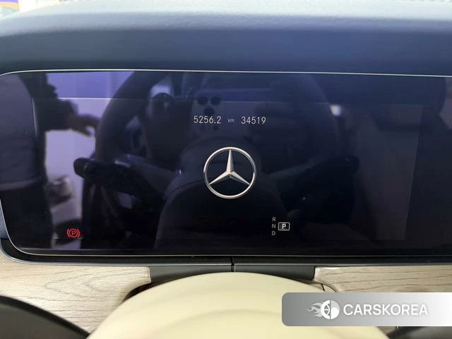Mercedes-Benz E-class (imported) 2024 Темно-серый из Китая