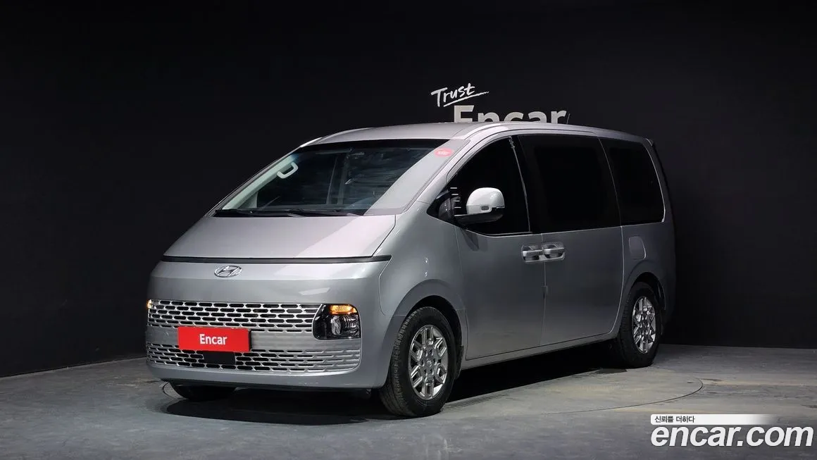 Hyundai Staria 2021 Серебряный из Кореи