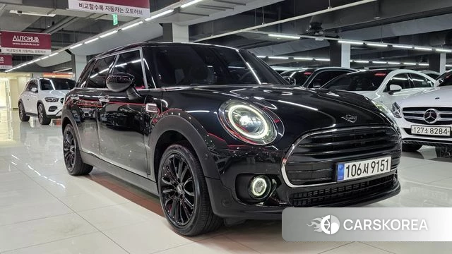 Mini Cooper Clubman 2023 Черный из Кореи